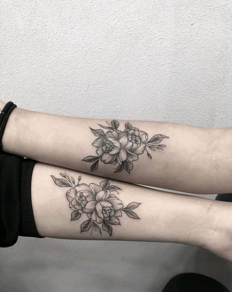 素花纹身图片_手臂点刺纹身图案