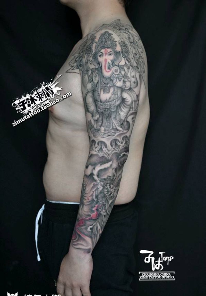 一年前的作品全花臂纹身图片_手部手臂新传统欧美写实纹身图案