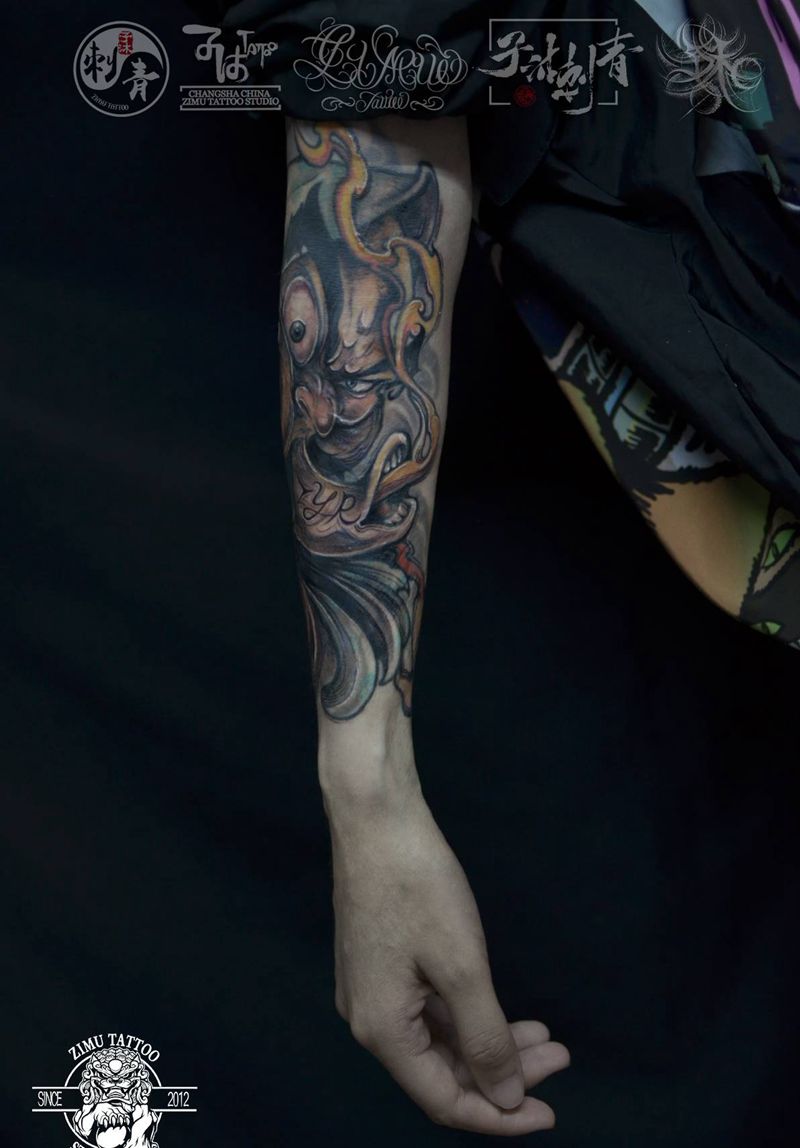 包小臂火男妖怪遮盖修改纹身图片_New School欧美写实纹身图案