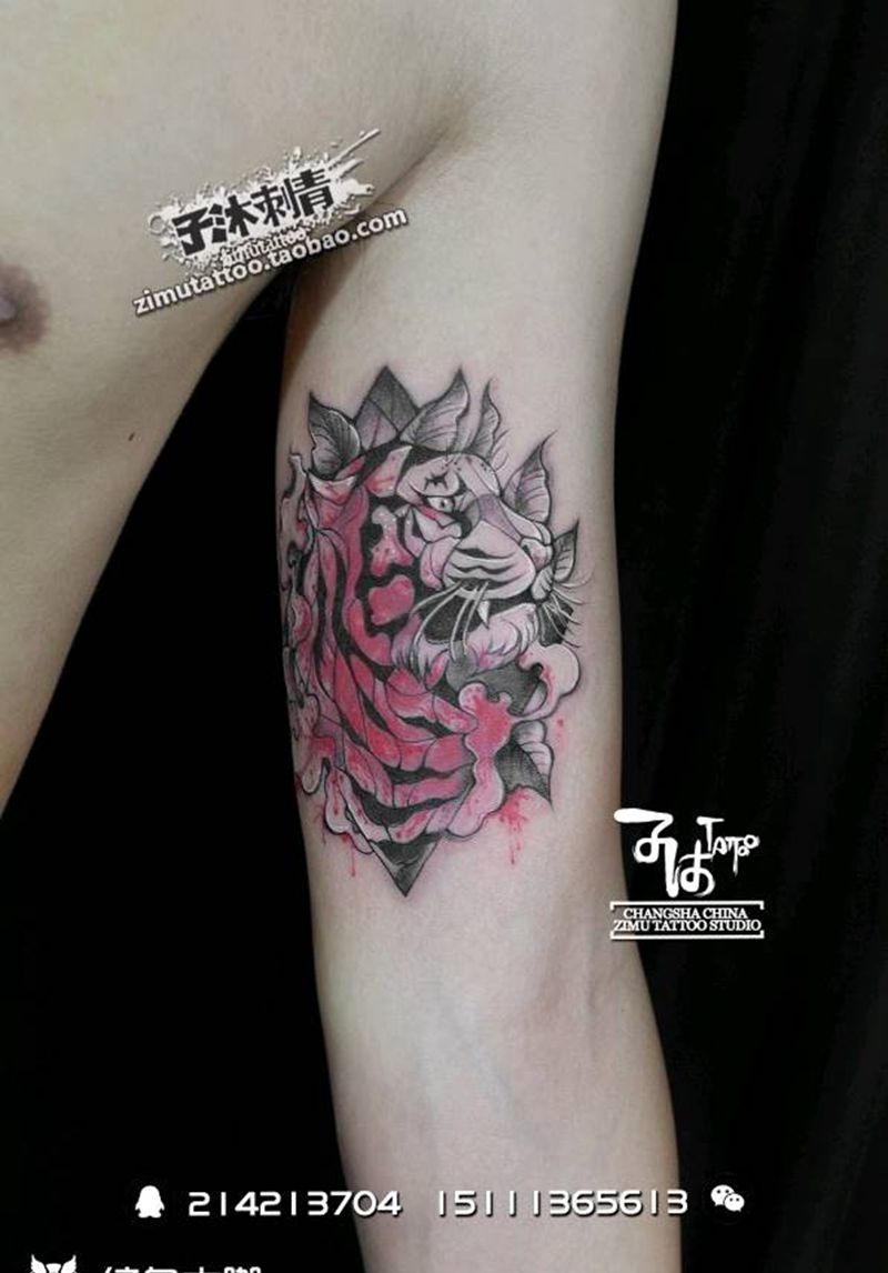 耗时3.1 在红颜料的泼墨纹身图片_动物原创成品纹身图案