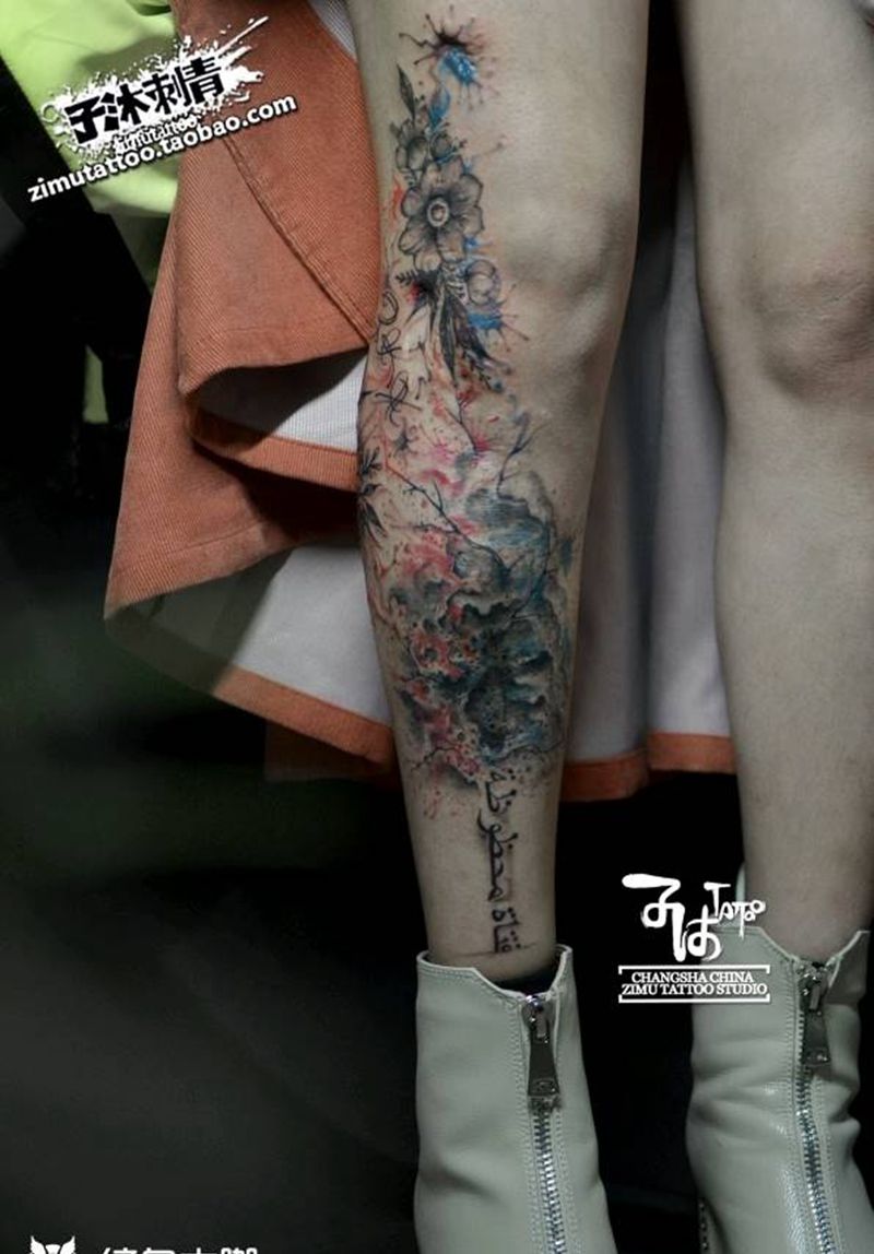 胫骨大疤痕遮盖抽象泼墨树 冷纹身图片