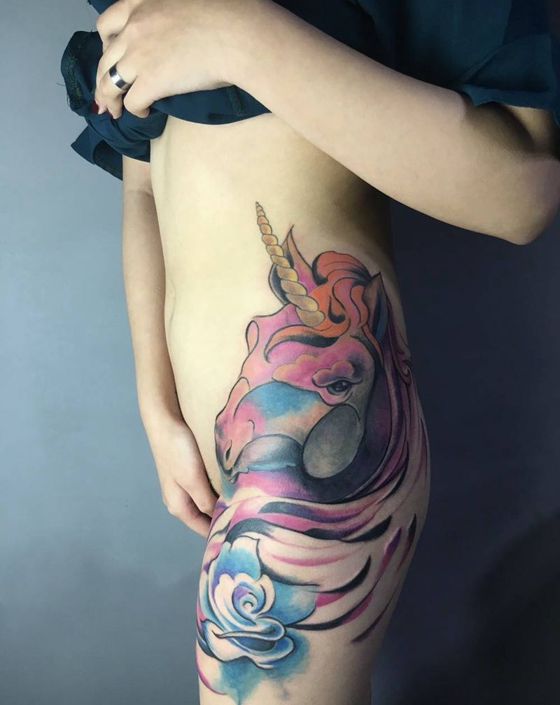 独角兽纹身图片_成品腰部清新欧美动物荆州唯刺青纹身图案