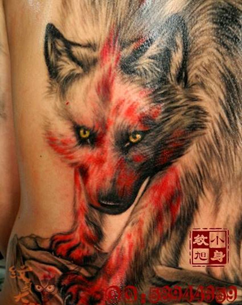 北京小旭纹身~血狼纹身图片_欧美传统写实背部动物纹身图案