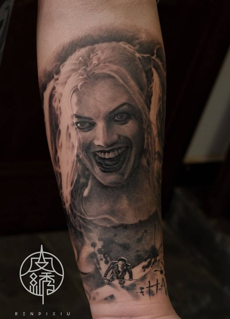 哈利奎恩纹身图片_插画手臂手部欧美肖像写实人物纹身图案