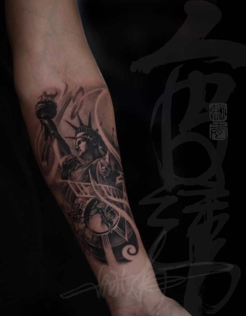 自由女神纹身图片_成品手部欧美人物写实纹身图案