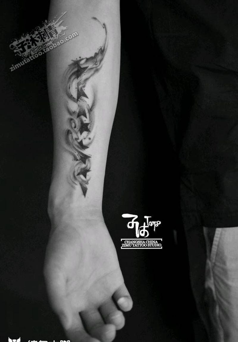 五星 消散 泼墨纹身图片_成品纹身图案