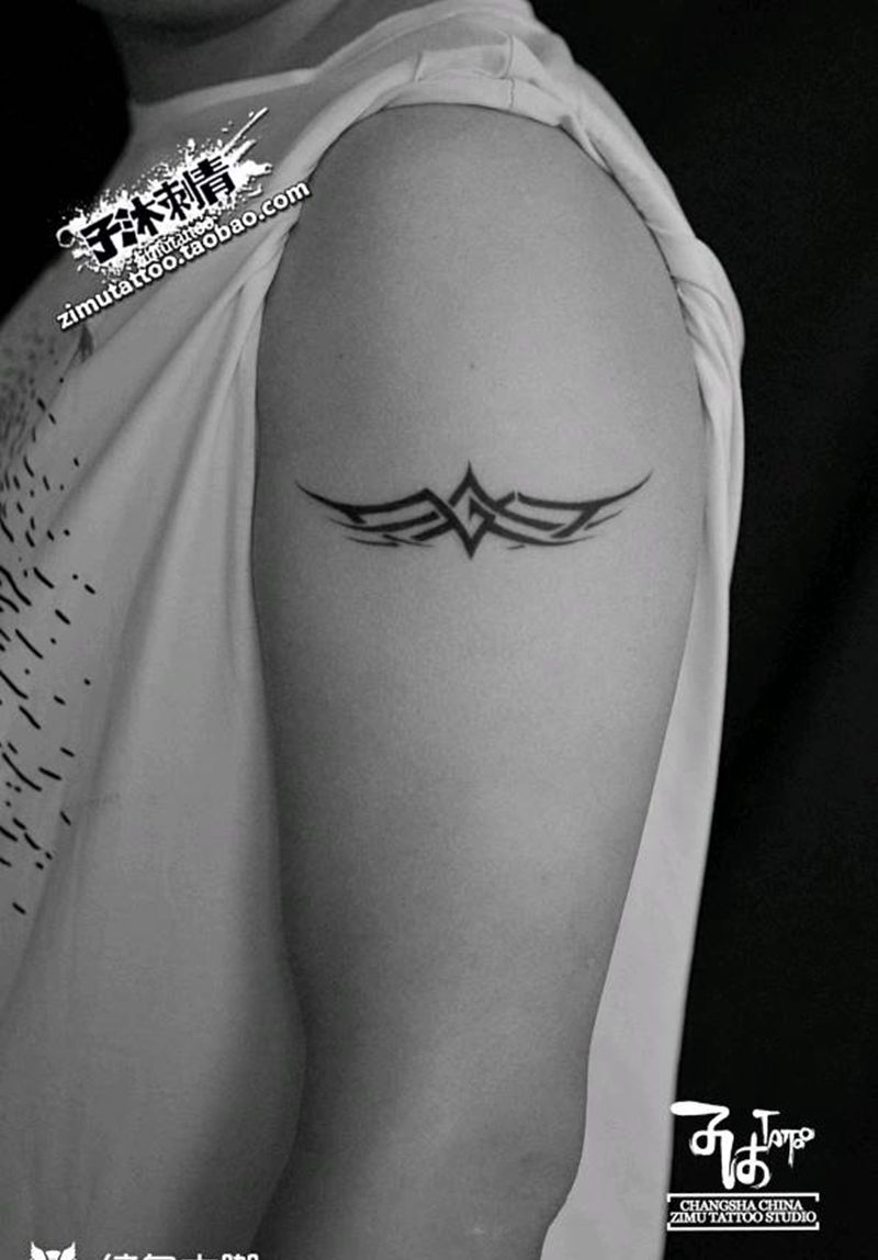 字母GY 翅膀 图腾纹身图片