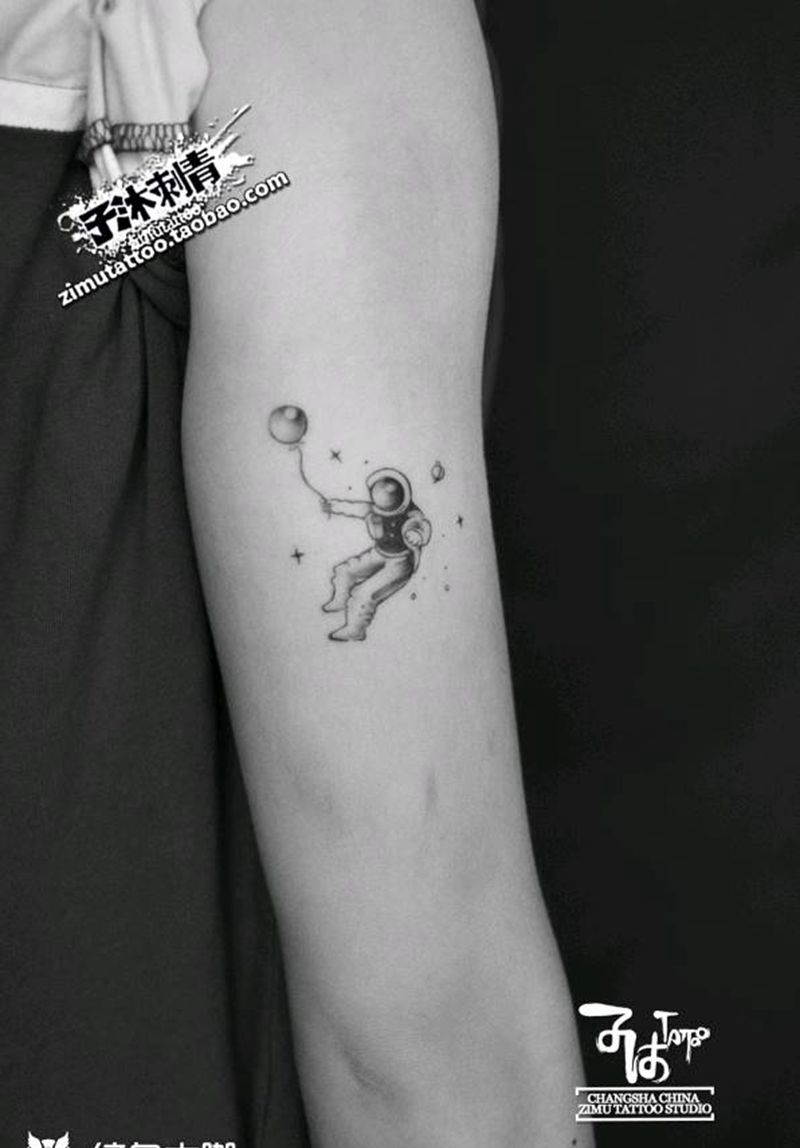 宇航员纹身图片