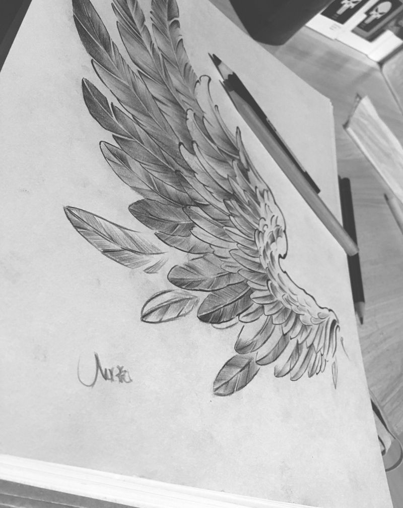 翅膀纹身图片_手稿插画成品原创欧美胸部荆州唯刺青纹身图案