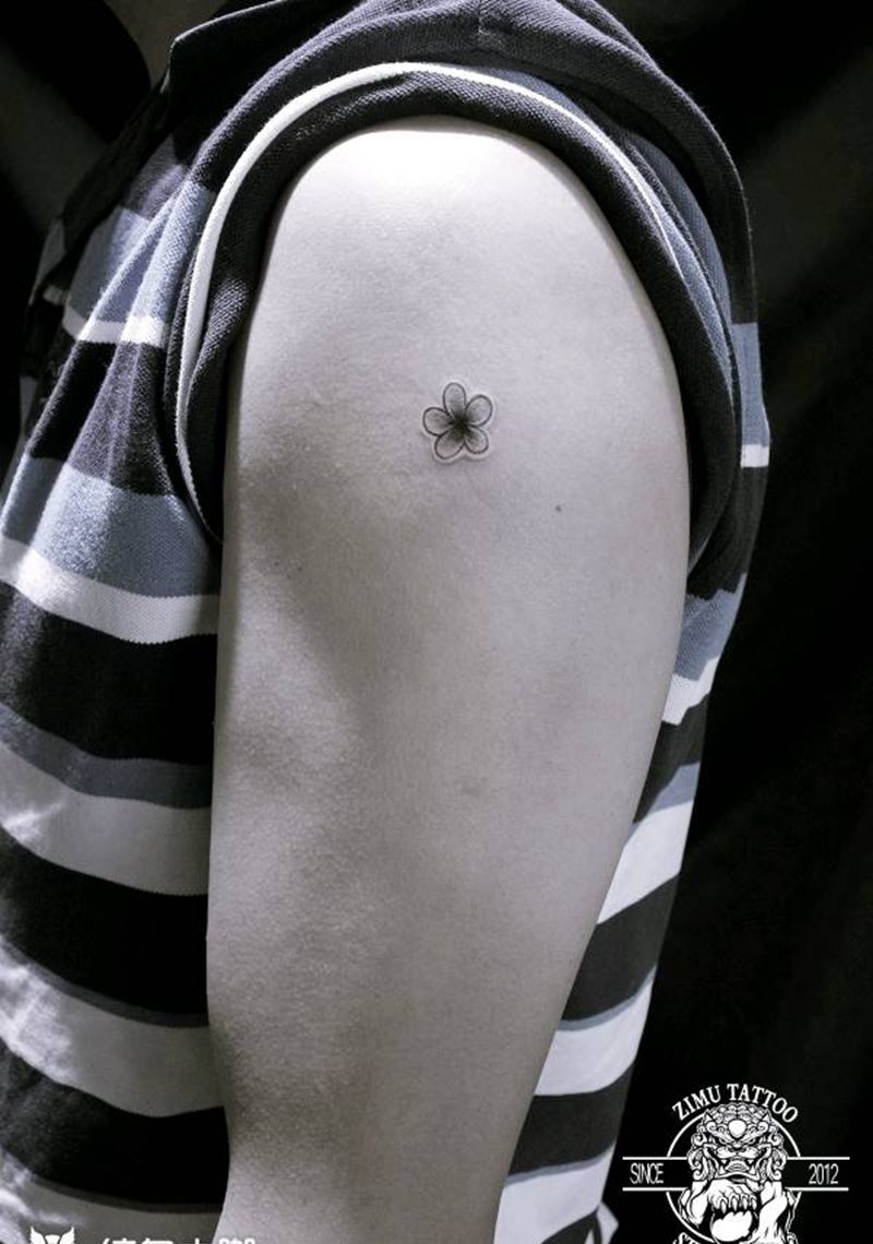 小花朵纹身图片_手臂几何纹身图案