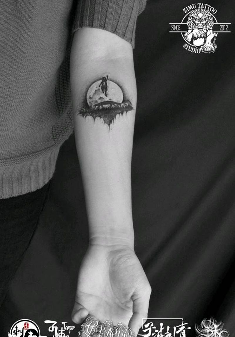 月球 蹦床 小孩纹身图片_几何欧美写实纹身图案