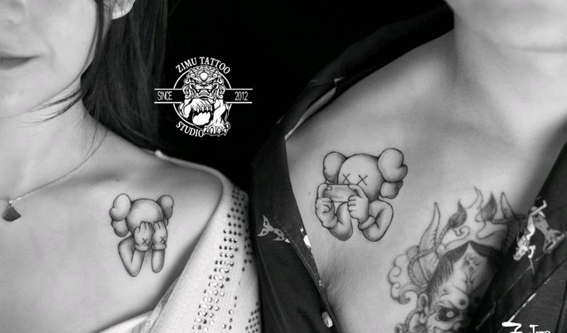 情侣图案拍照捂脸情侣纹身纹身图片_欧美写实几何纹身图案