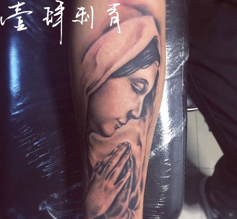 玛丽亚纹身图片