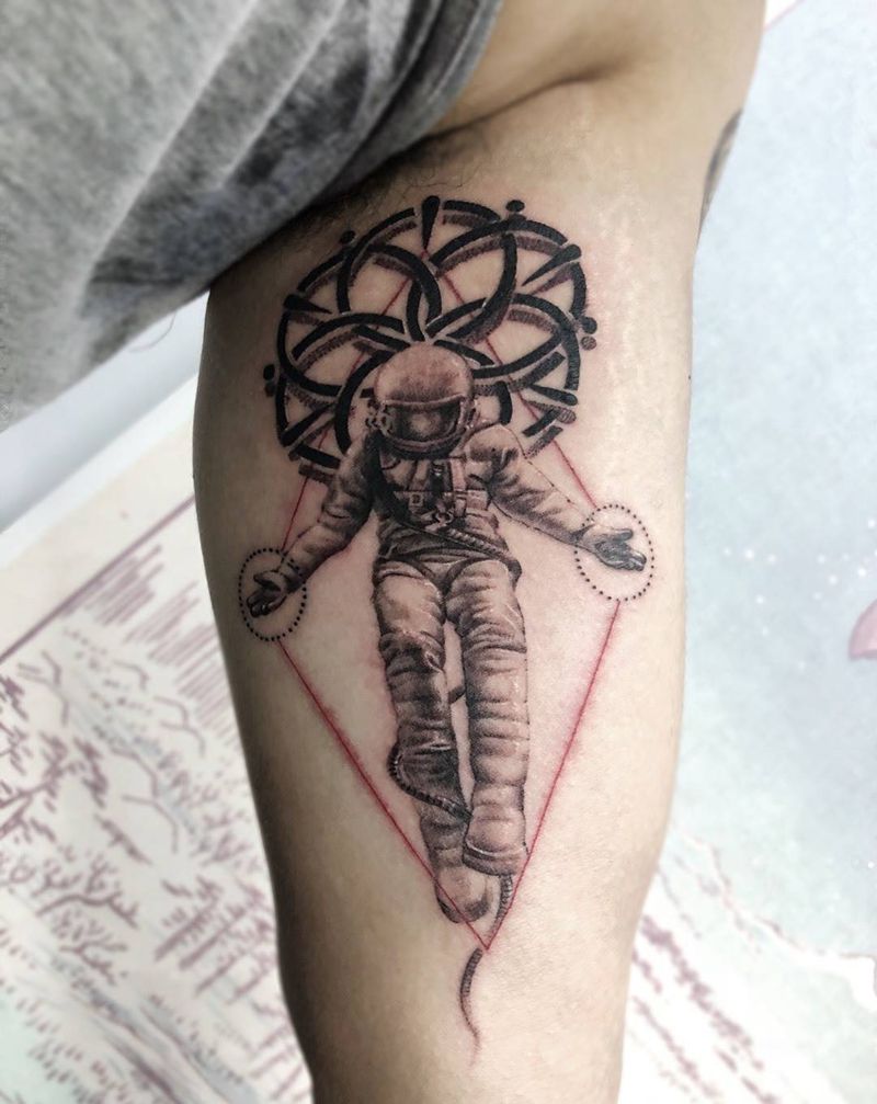 宇航员纹身图片