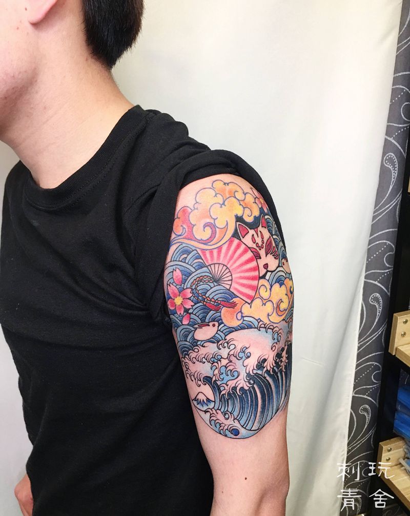 彩色水浪纹身图片_手臂新传统纹身图案