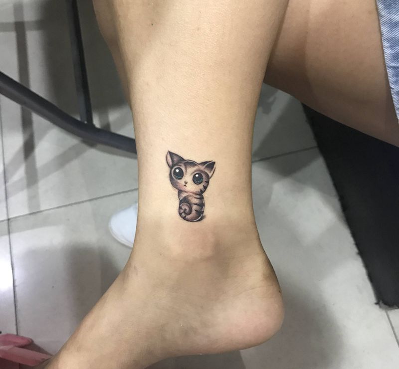 猫咪纹身图片_脚部