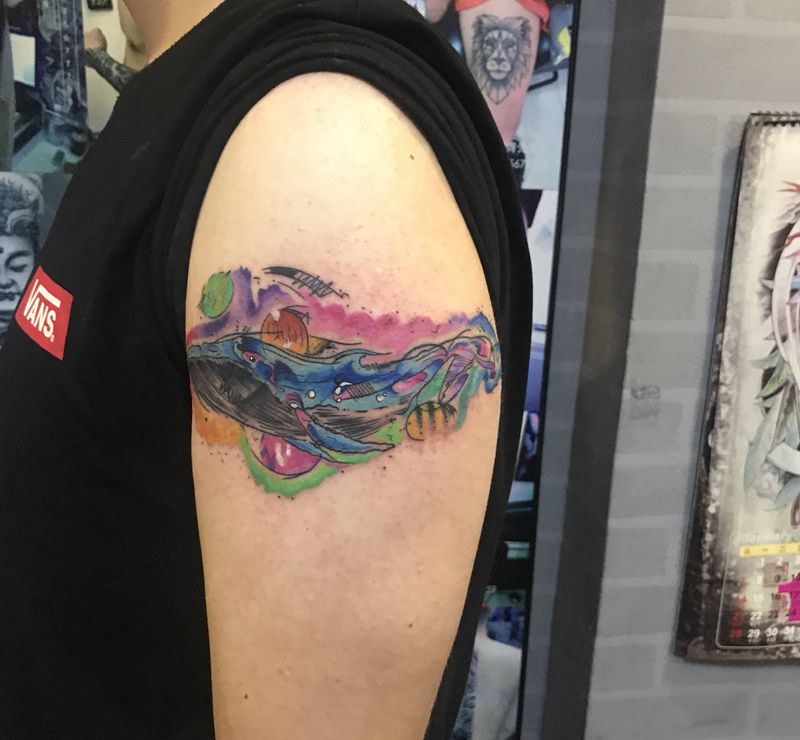 鲸鱼纹身图片_手臂New School鲸鱼纹身图案