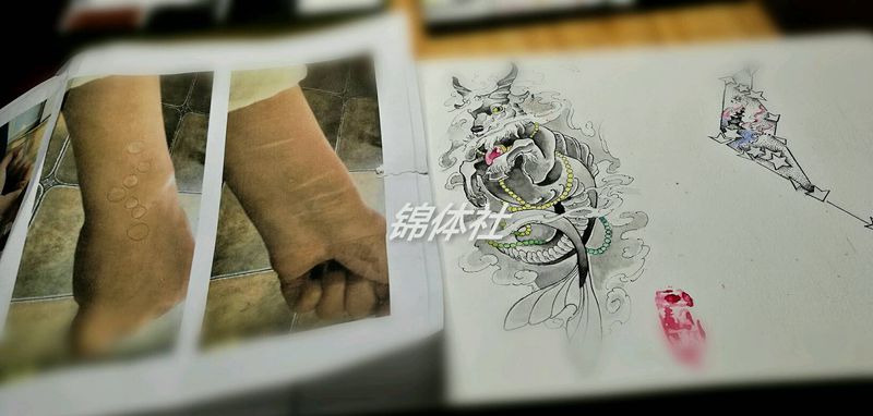 摩羯座♑ 双面疤痕遮盖纹身图片