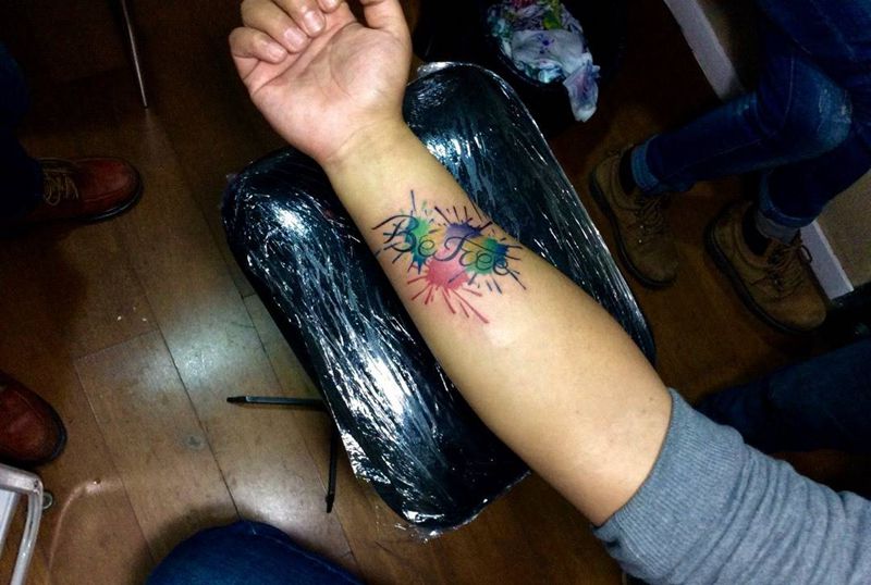 字母纹身图片_手部纹身图案