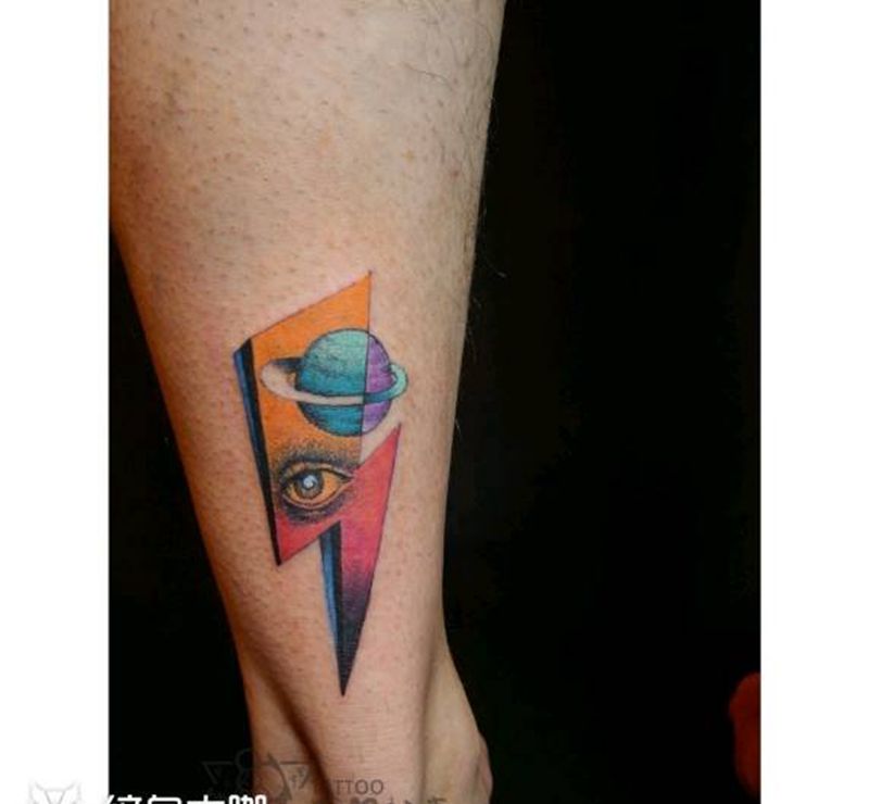 小⚡眼睛星球 school彩色纹身图片