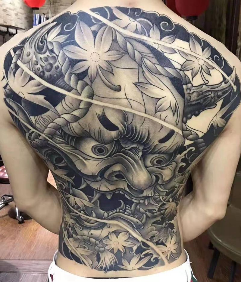 满背传统纹身图片_新传统纹身图案
