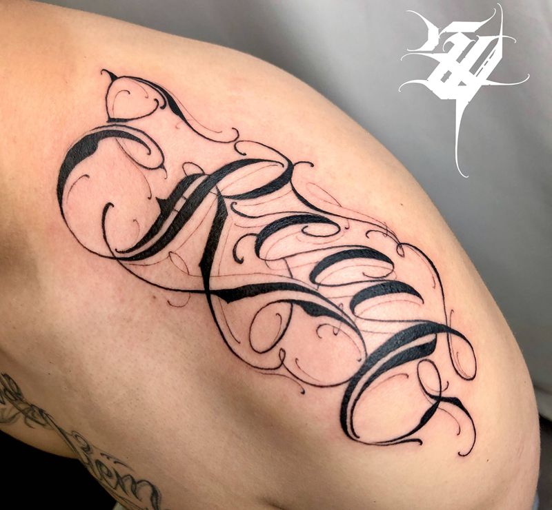 肩花纹身图片_花体字纹身图案