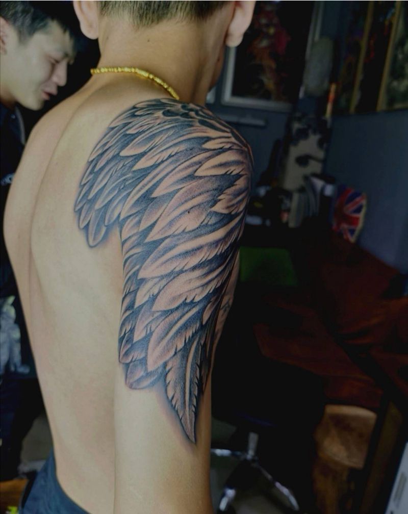 翅膀纹身图片_手臂纹身图案