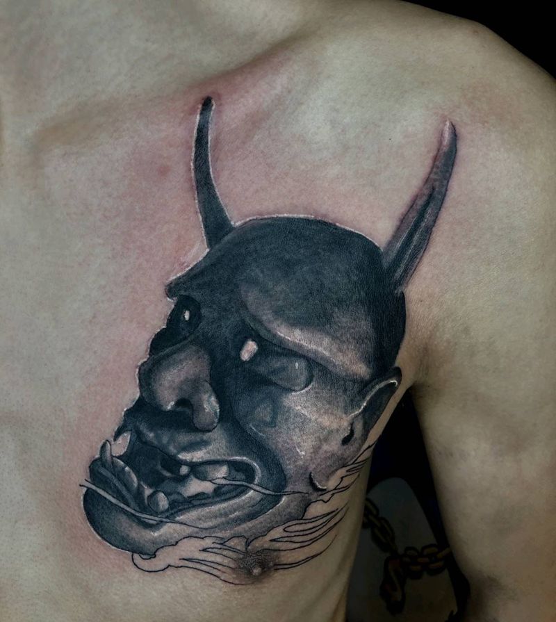 遮盖纹身图片_胸部老传统新传统纹身图案