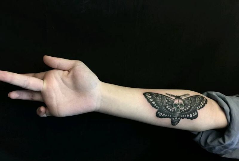 旧纹身上色，线条不是我做的纹身图片