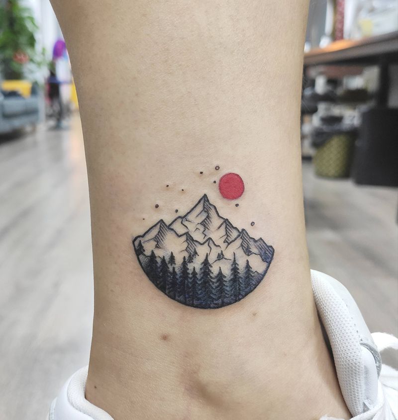 各种小图纹身图片_胸部手臂纹身图案