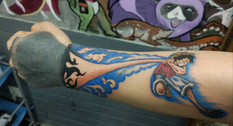 路飞(手背非本人做)纹身图片_手臂纹身图案