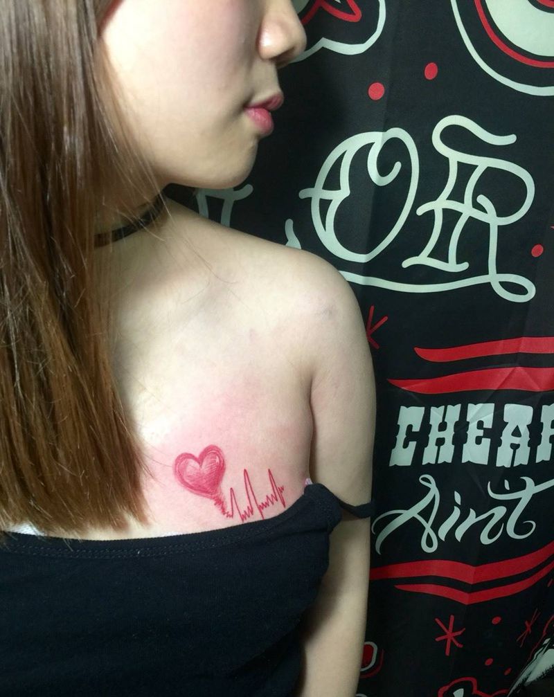 美女一次纹两个纹身图片