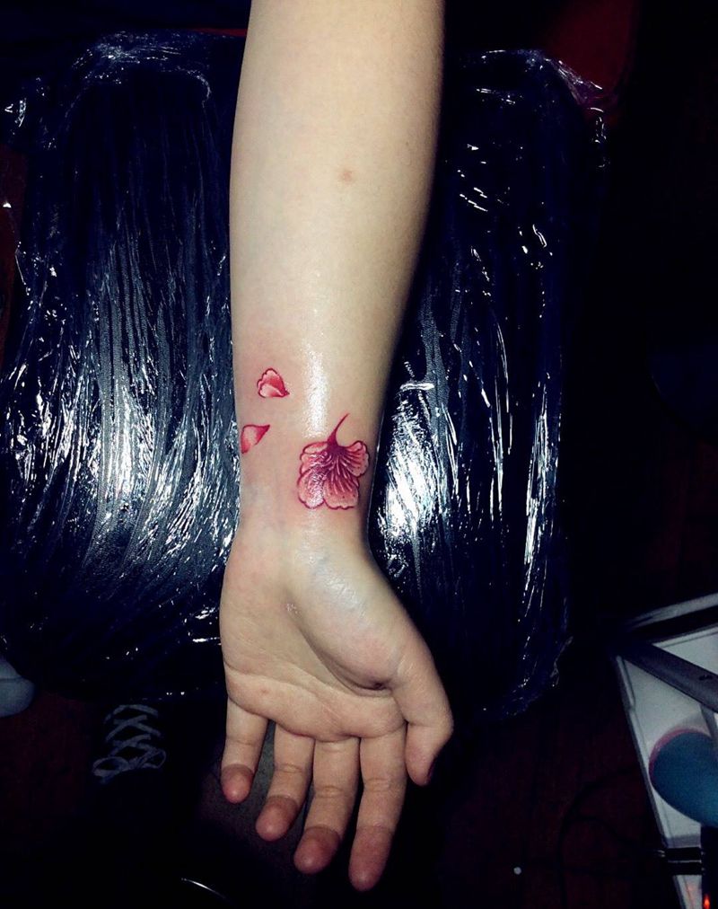 小花覆盖旧纹身纹身图片