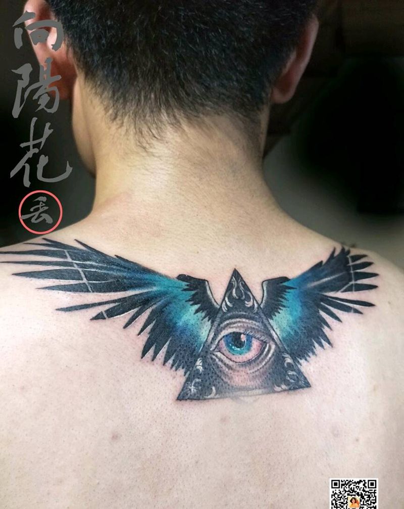 蓝纹身图片_背部New School翅膀纹身图案