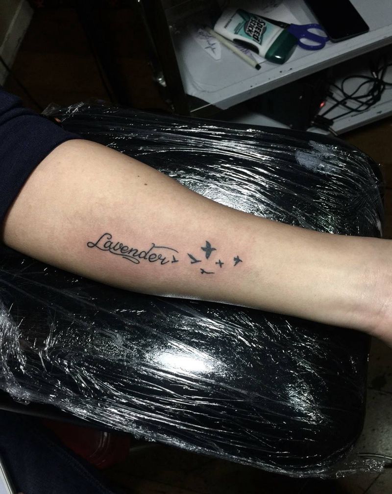 一天都是小字母纹身图片