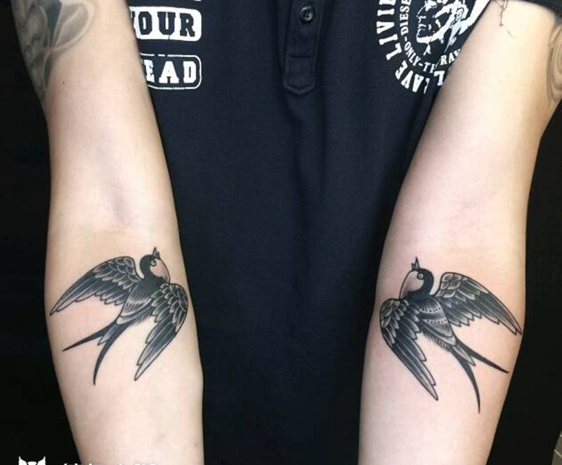 燕子纹身图片