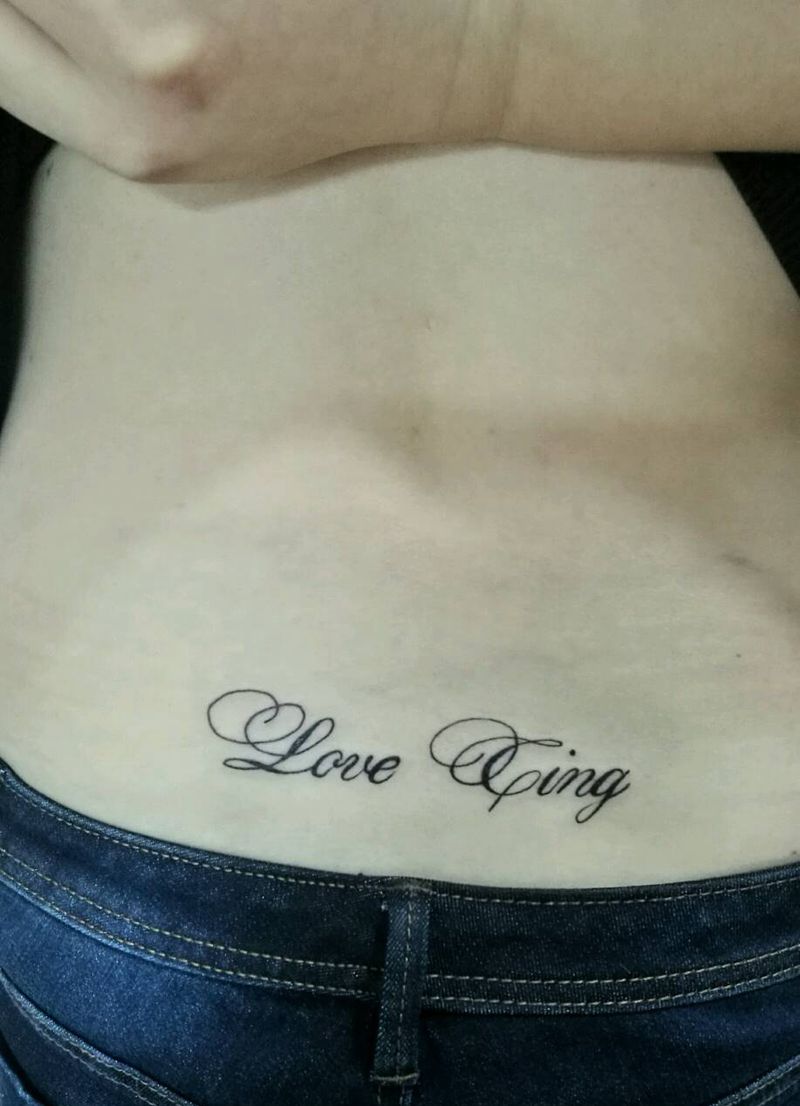 小字母纹身图片