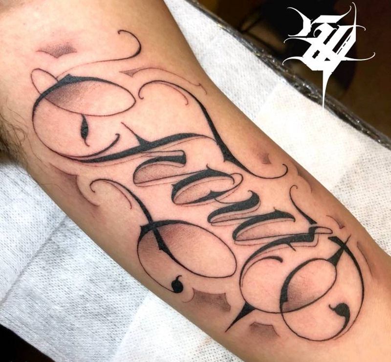 小清新纹身图片_手部花体字纹身图案