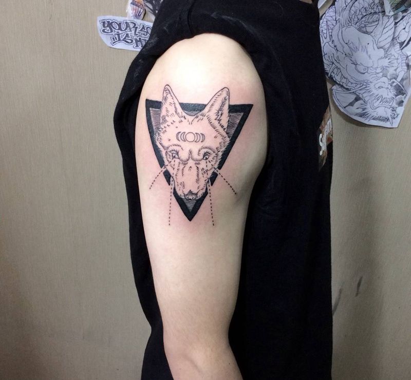 八百年没做过狼头了纹身图片