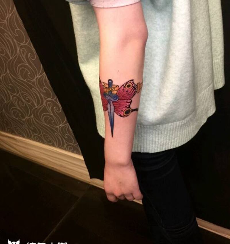 流星蝴蝶剑纹身图片