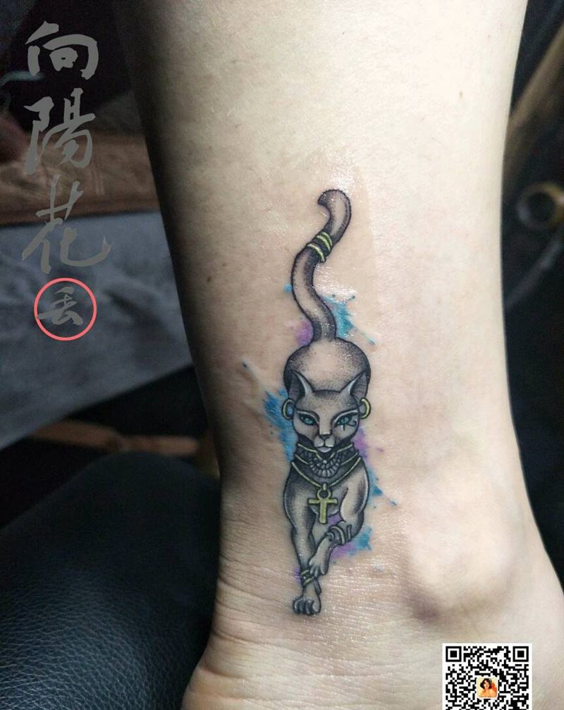 猫塔纹身图片_脚部New School水彩猫纹身图案