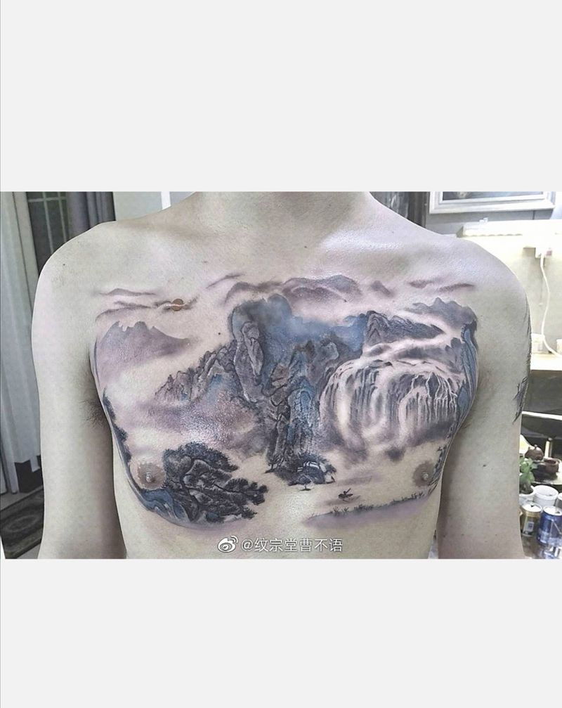 水墨花胸纹身图片_胸部纹身图案