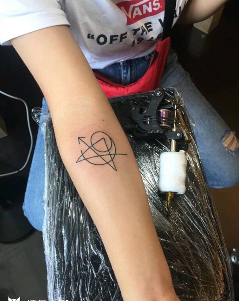 复联标志纹身图片