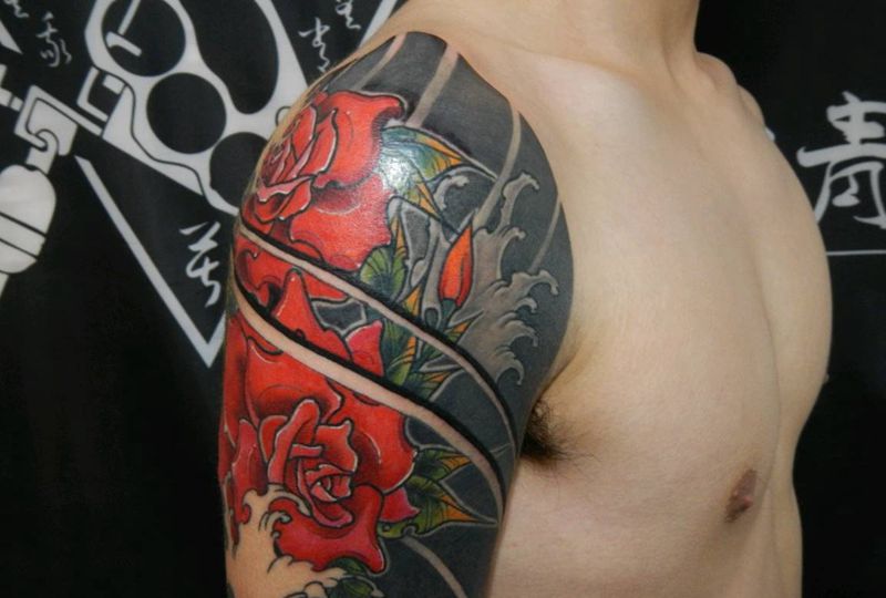 玫瑰浪花 定制非爆款纹身图片