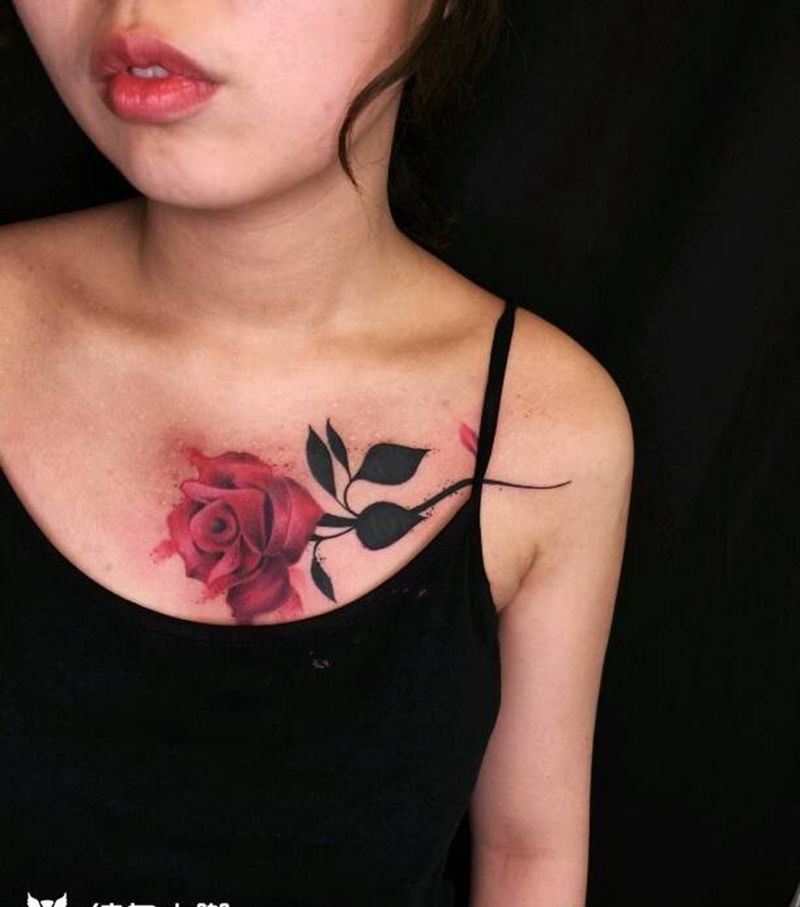 玫瑰覆盖疤痕纹身图片