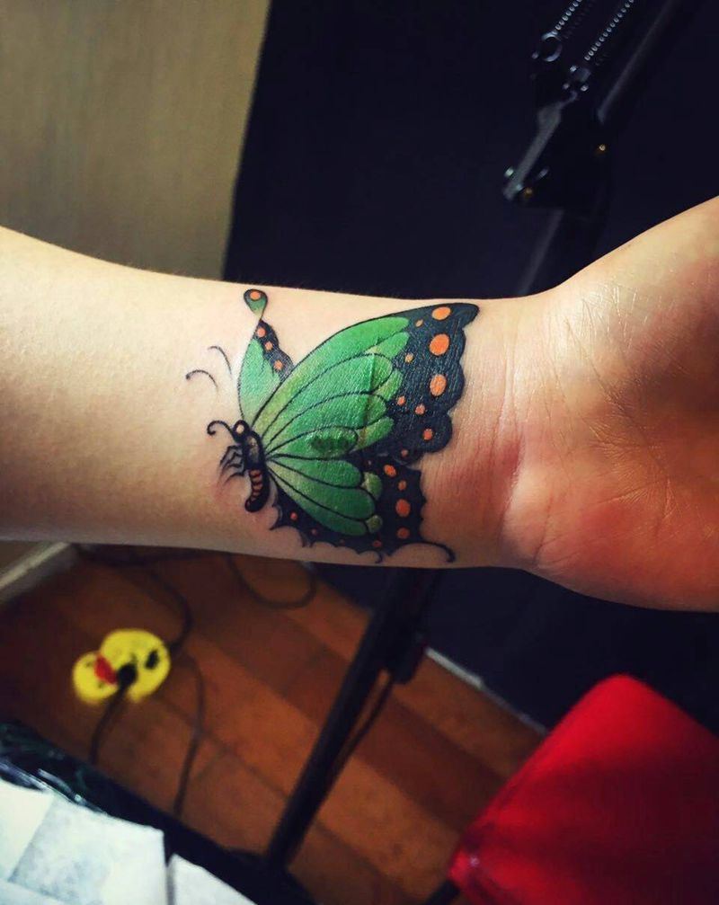 小蝴蝶纹身图片