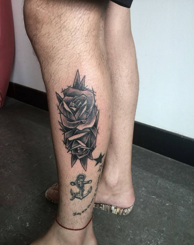 黑灰玫瑰纹身图片