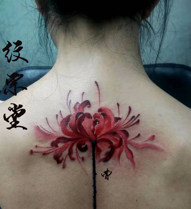 彼岸花纹身图片_背部纹身图案