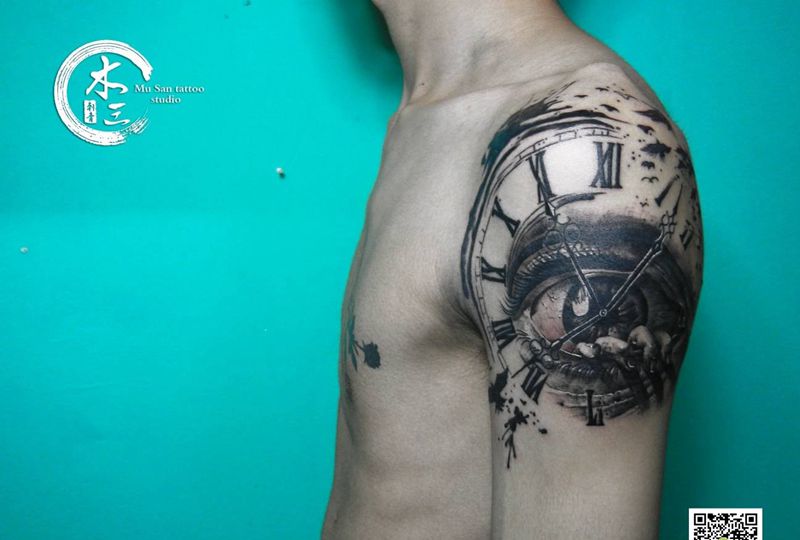 写实 隔山有眼 恐怖题材纹身图片