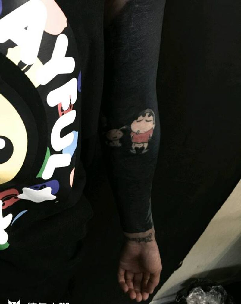 与背景融为一体纹身图片